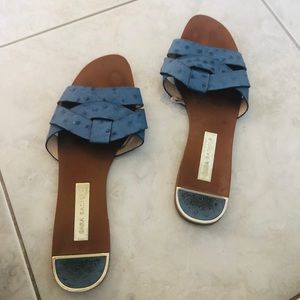 Fake leather blue sandals